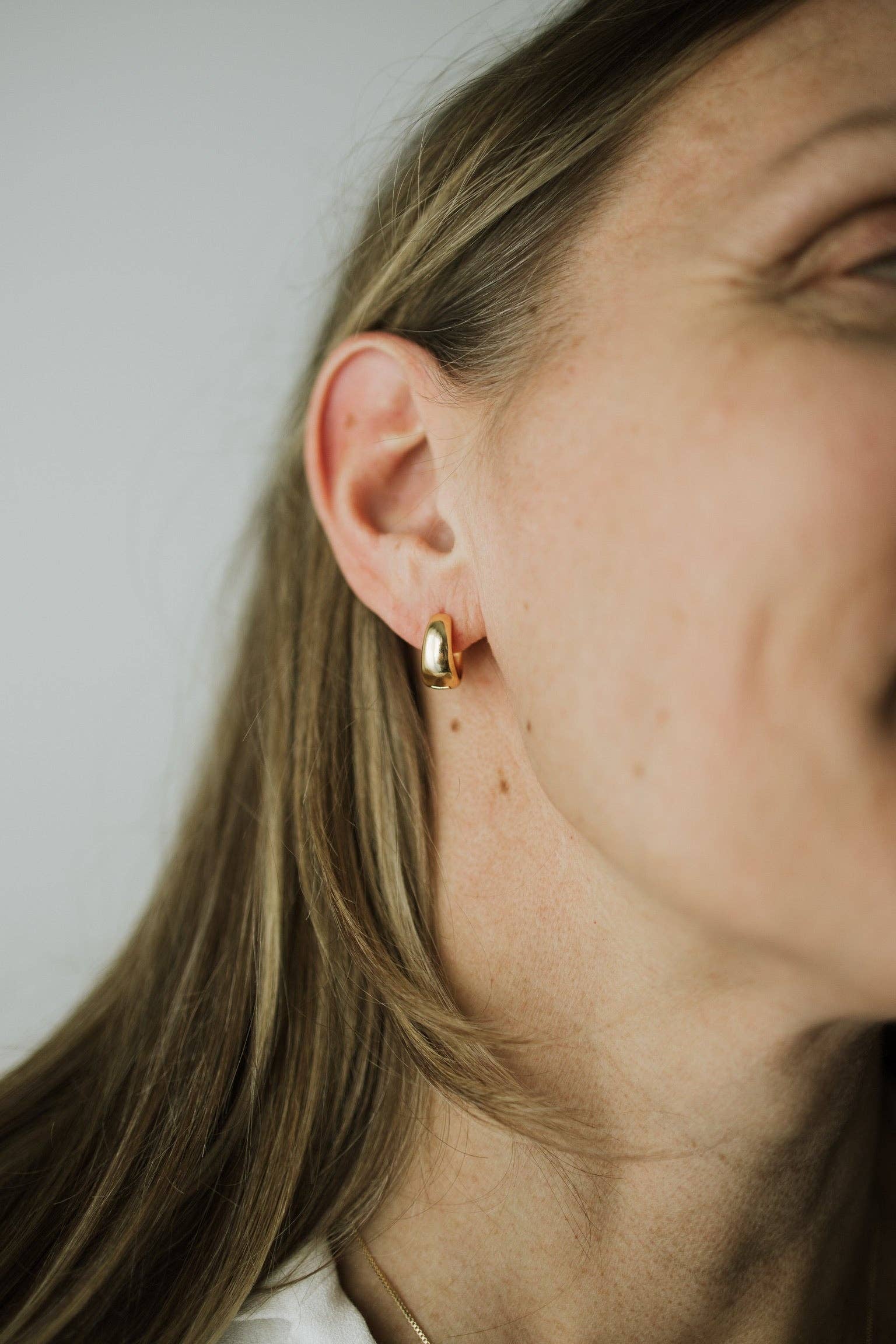 Sydney Rose Co. - Wholesale Hoop Earrings - Rosie Hoops5