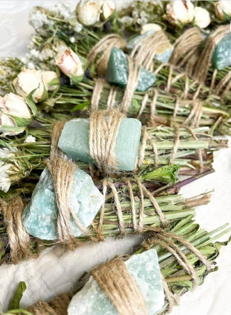 CharlieHaze - Wholesale Sage Bundle - Aventurine, Rosemary, And Mint Smudge Stick1
