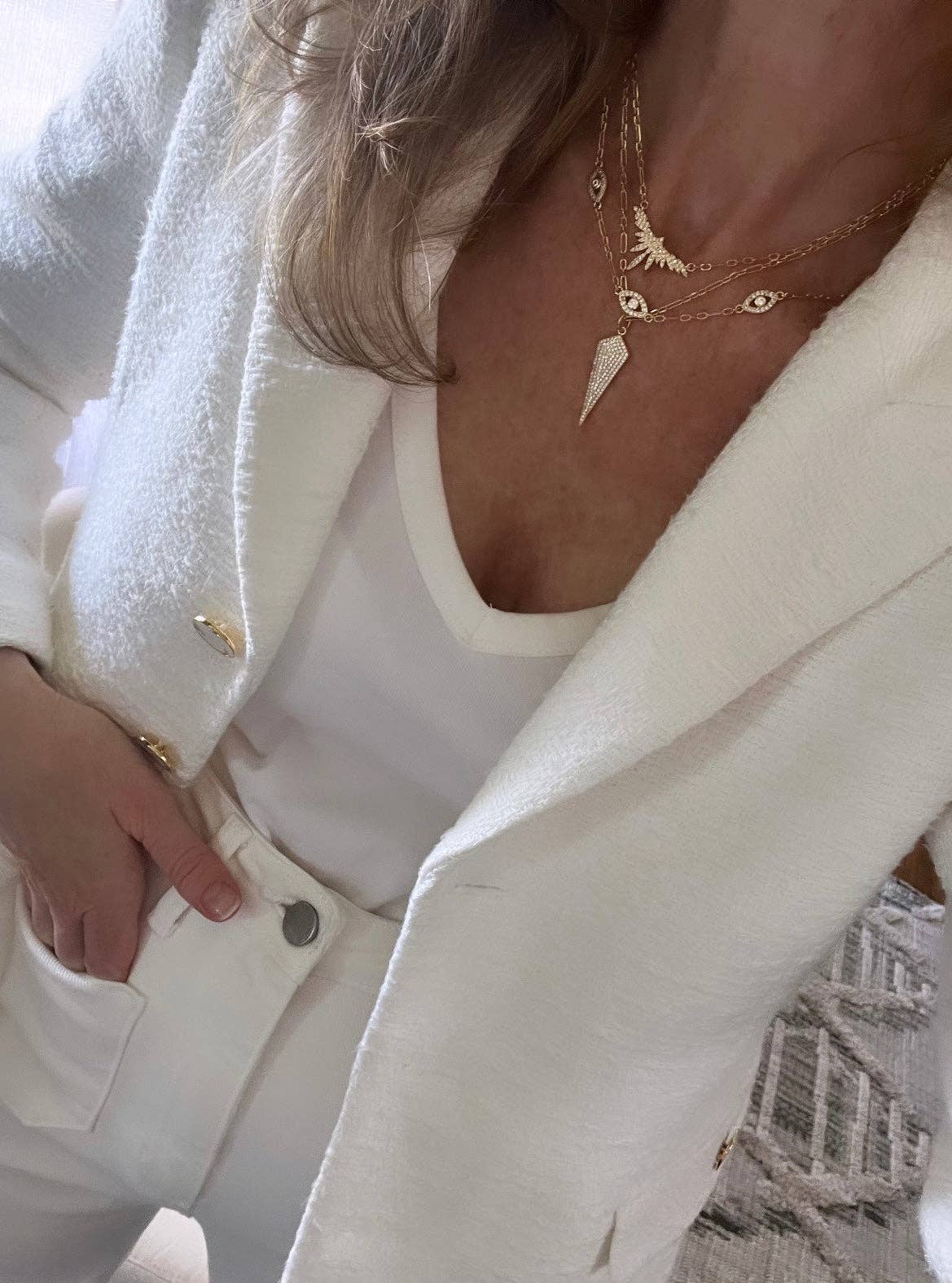 Boutique Suarez Co. - Wholesale Pendant/Charm Necklace - Protect Your Path Necklace - Arrowhead2