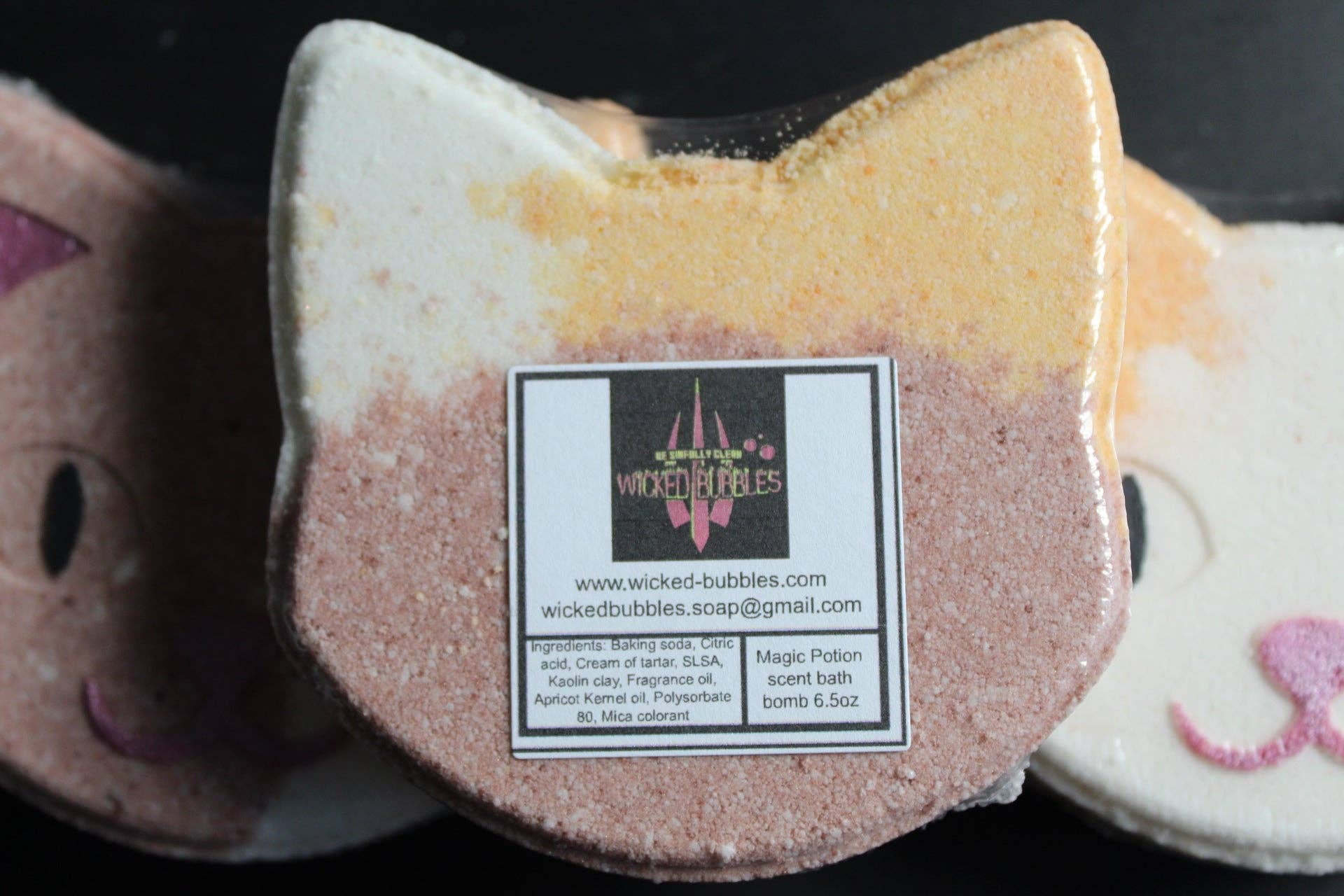 Wicked Bubbles LLC - Wholesale Bath Bomb/Fizz - Bath bomb - 6.5 oz - Cat11