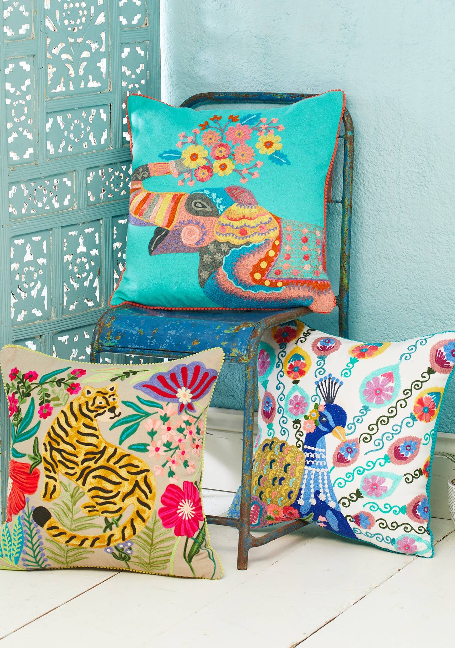 Namaste - Vente Housse de coussin - Housse de coussin Mahima en forme d'éléphant brodé, 45 x 45 cm2