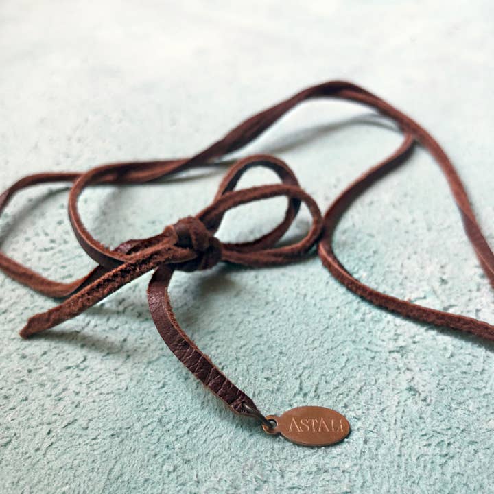 ASTALI - Wholesale Pendant/Charm Necklace - Vintage Pocket Knife & Coyote Tooth Necklace, Pyrite, Real2