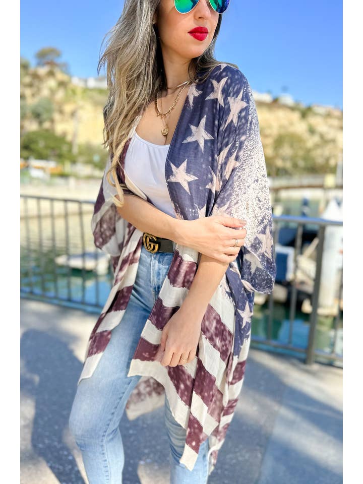 Bandiera Kimono Copri Costume con Stampa di Bandiera Americana Vintage in vendita all'ingrosso su Faire8