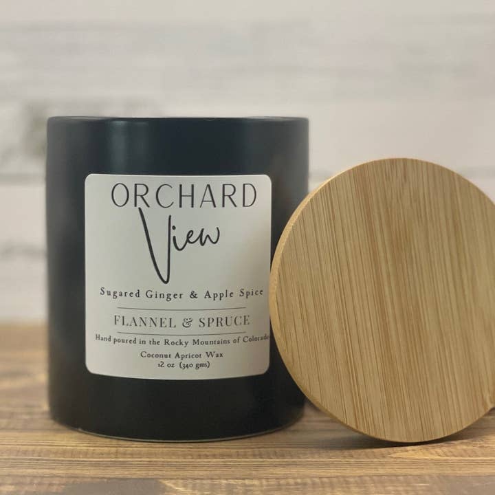 Vue sur le verger pour la vente par Flannel & Spruce