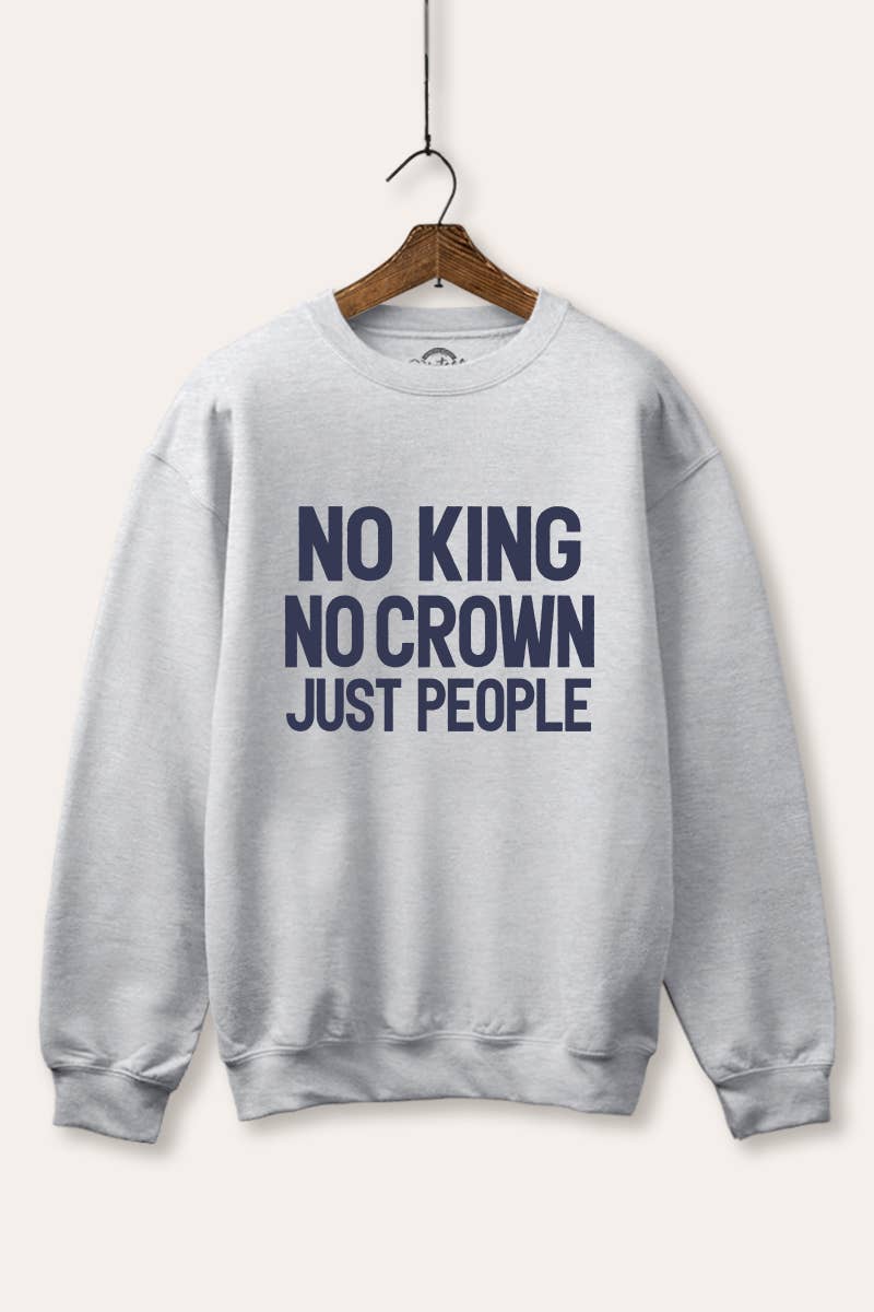 VINTAGE POINT USA - Wholesale Graphic Sweatshirt - Women's - NO KING NO CROWN FLEECE GRAPHIC SWEATSHIRT2