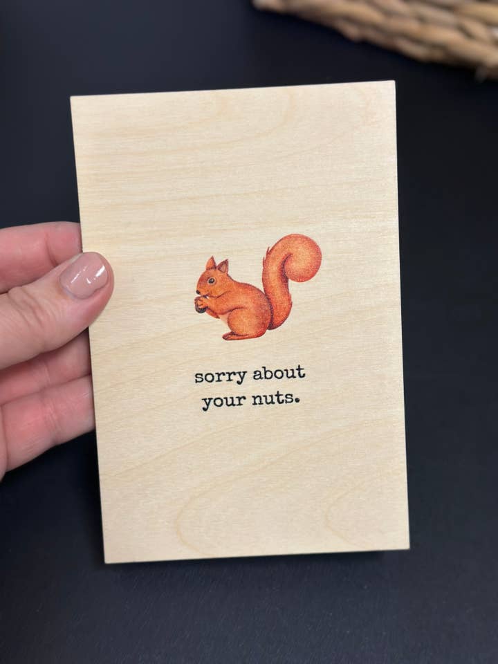 Desculpe pelo seu cartão de saudação de madeira de esquilo de nozes por atacado de Teele and Co.