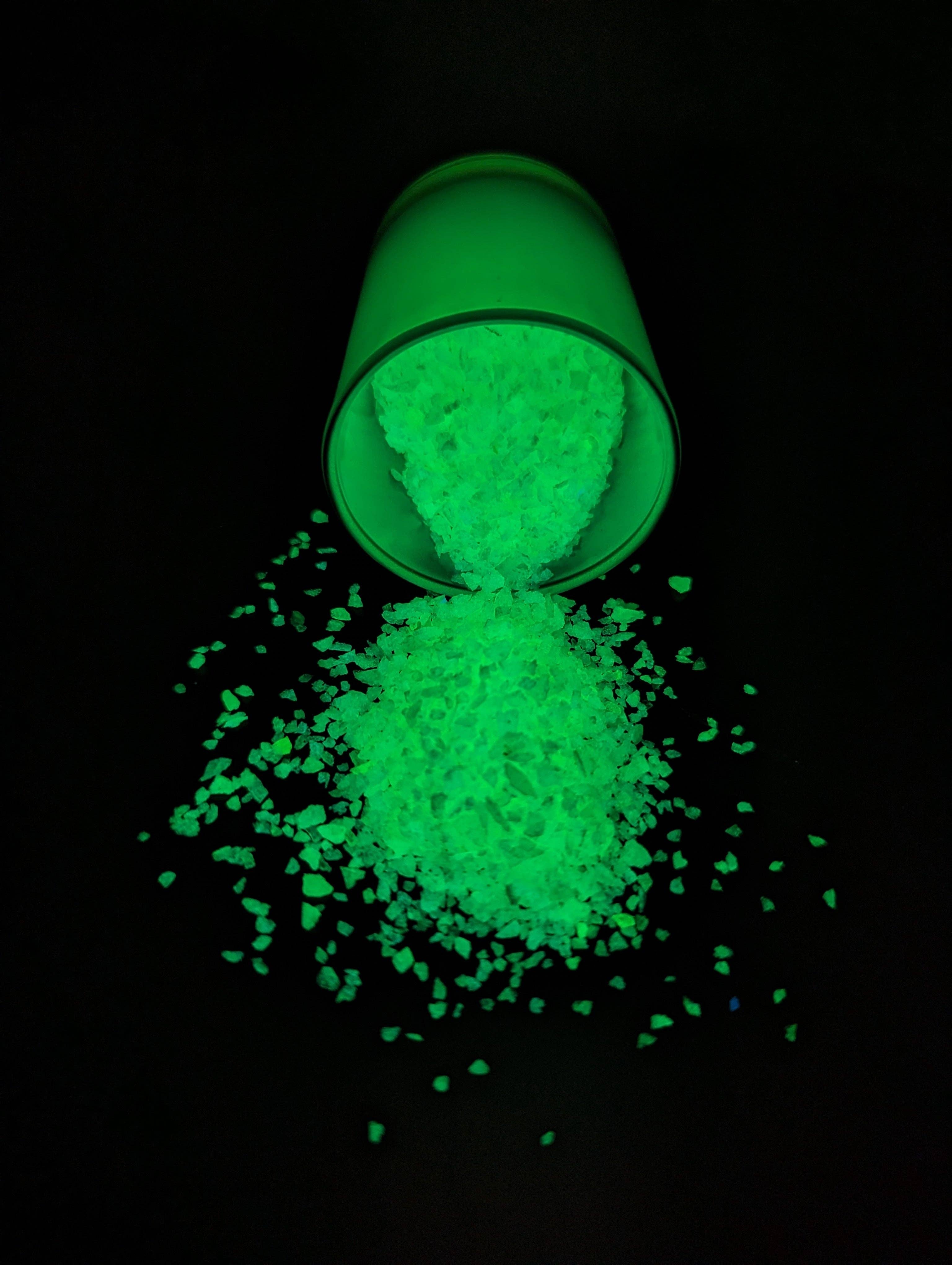 IT GLOWS - Wholesale Outdoor Ornament/Decor - Glow In The Dark Sand - Green /Glow Sand/ Garden sand/ 1-3mm1