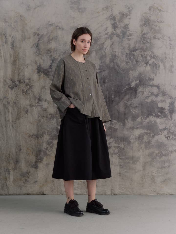 Black Skirt With Pocket for wholesale by muku