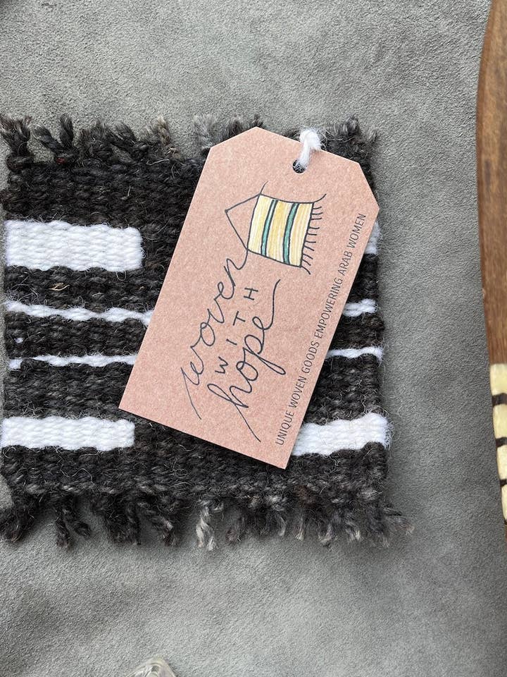 Untersetzer-Schwarz und Weiß für den Großhandel von Jubilee Trading Co. | Ethical Trade Decor + Accessories