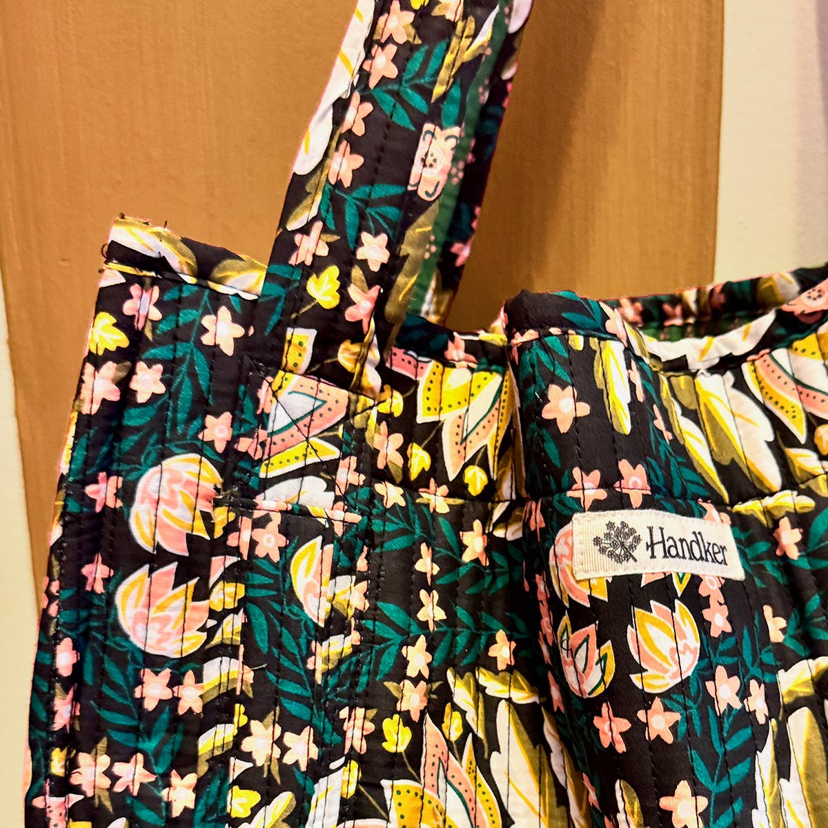 Handker Bandanas - Wholesale Tote Bag - Women's - Betty Quilted Tote7