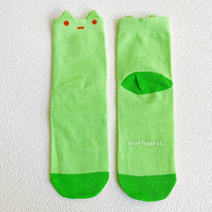 Truffle Arts - Wholesale Socks - Women's - Wawa the Frog Socks