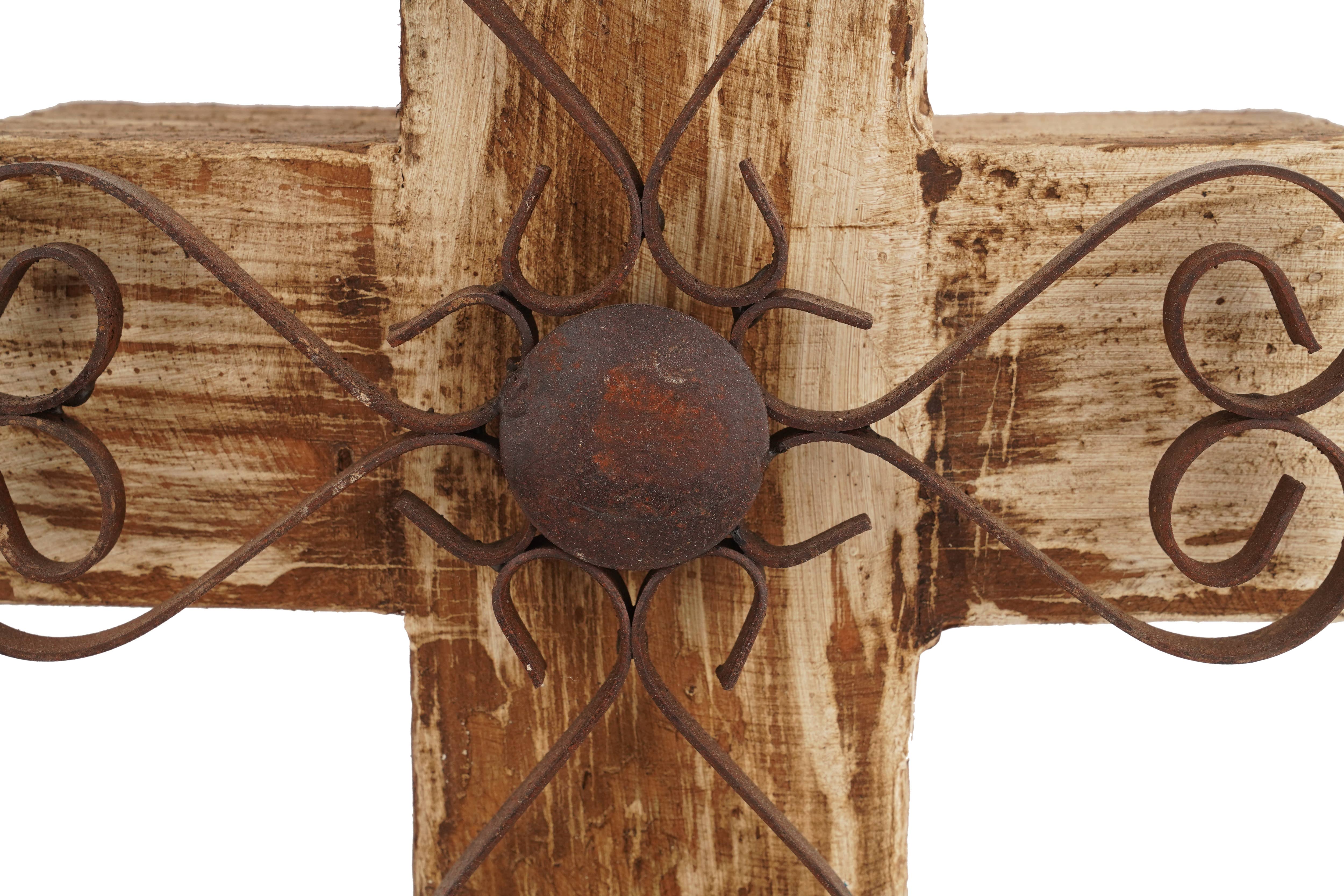 My Amigos Imports - Wholesale Decorative Tabletop Object - Laredo Pedestal Wood Cross-Farmhouse-Wood & Iron-8x17Hx4D2