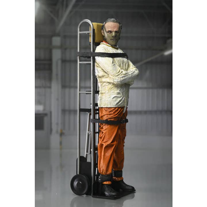 Close Up GmbH - Wholesale Decorative Figurine - Silence of the Lambs Action Figure Ultimate Hannibal Lecter1