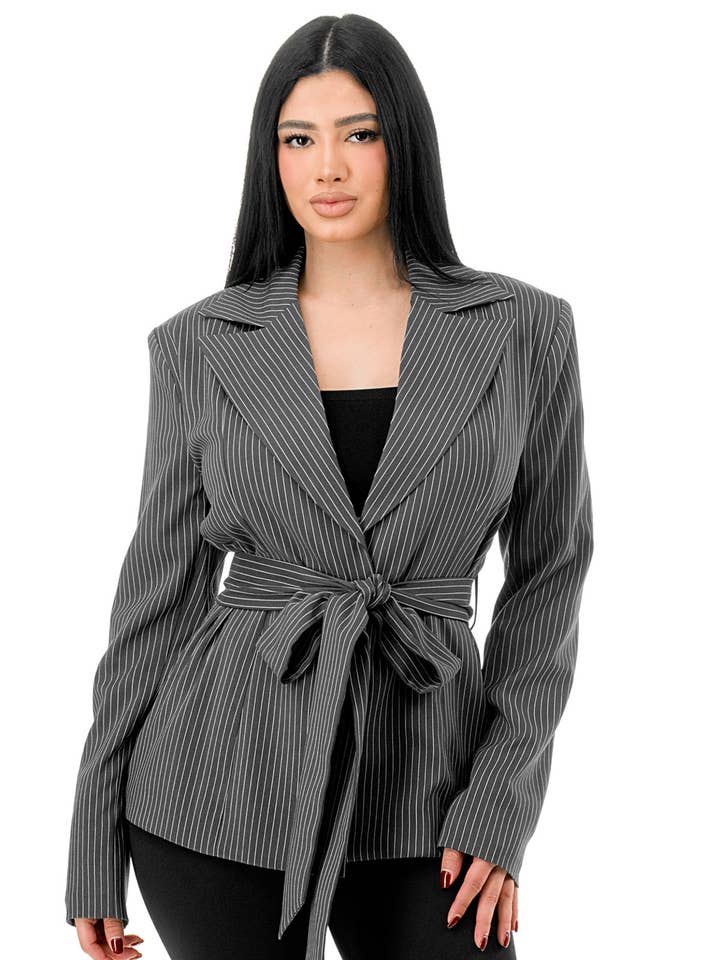 Namatt Design – wholesale Blazer - Dam – Reguljär långärmad kavaj med knytband i midjan