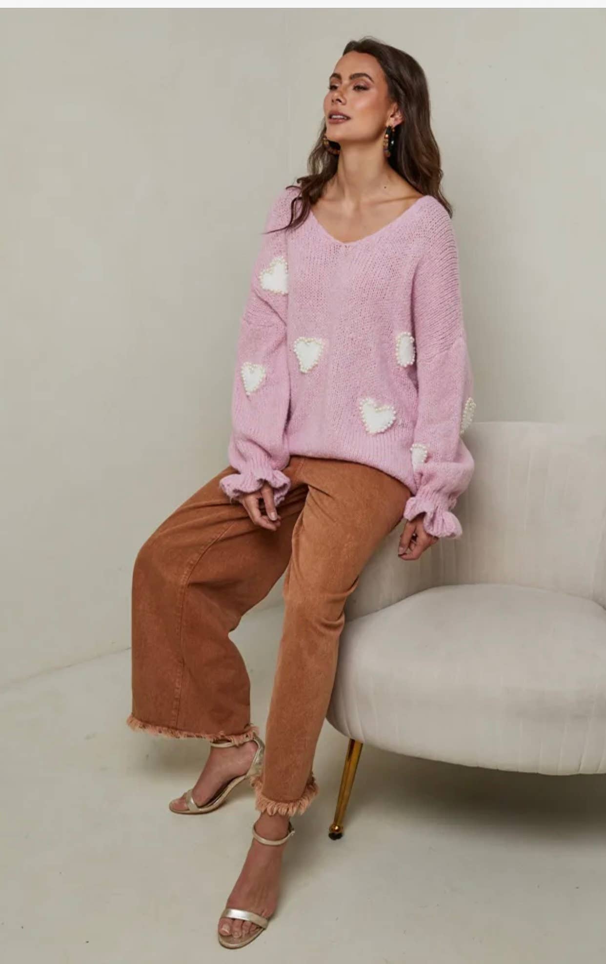 LÉA & LUC – wholesale Pullovertröja - Dam – Tröja med hjärtmönster och pärlor, V-ringad, dam8