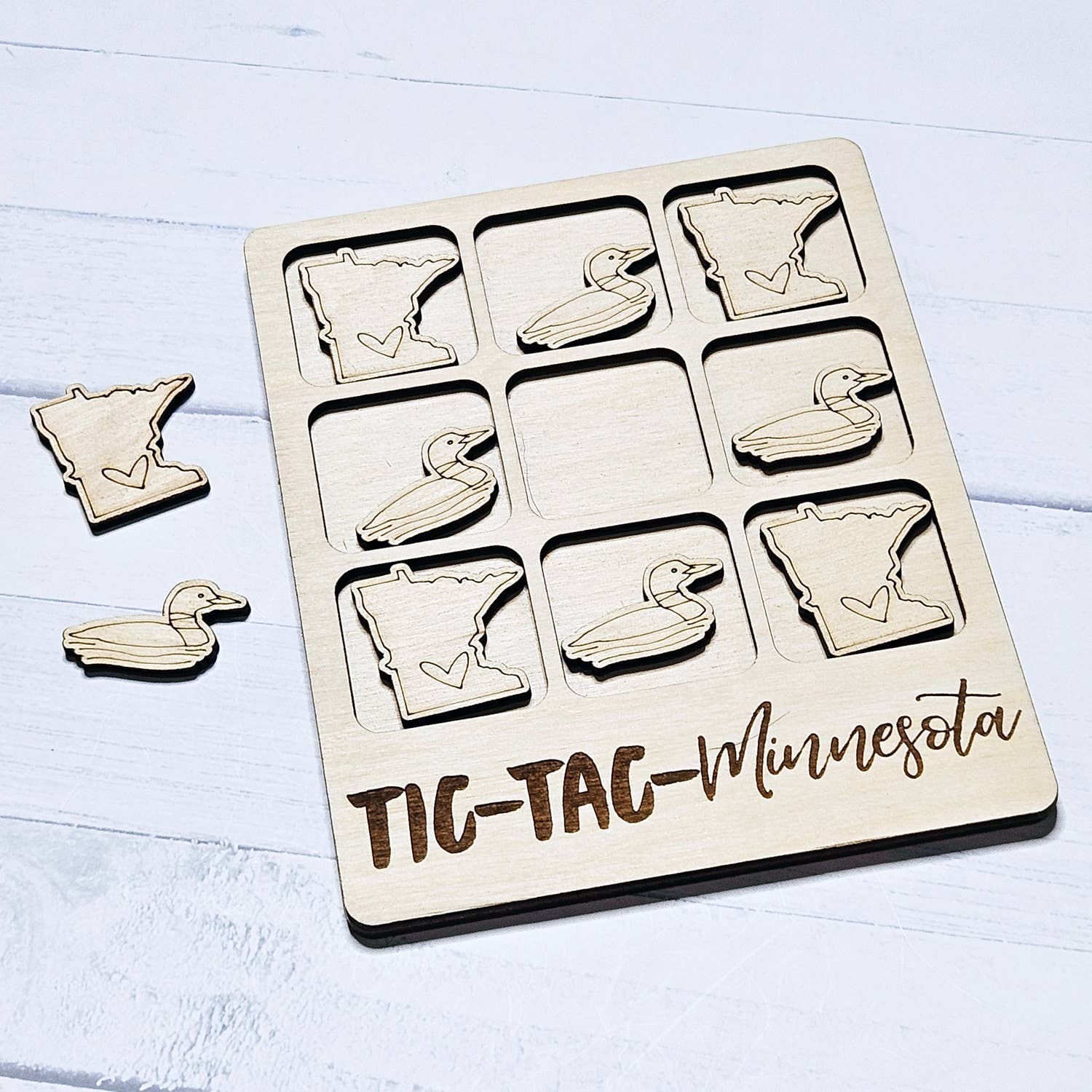 The Trendy Traveler - Vendita all'ingrosso Giochi da tavolo - Gioco Tic-Tac-Toe del Minnesota Loon1