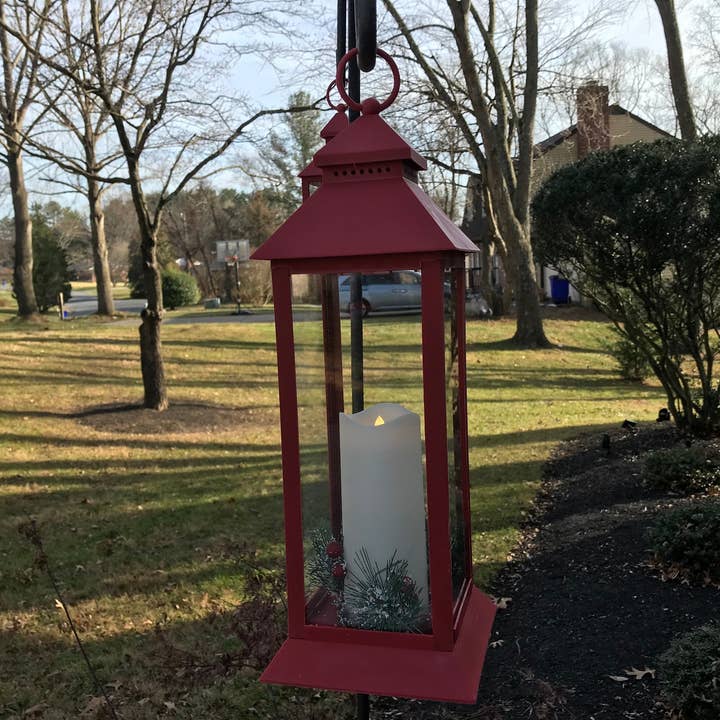 Green Pastures Wholesale - Vendita all'ingrosso Lanterne - Lanterna rossa con una o tre candele LED tremolanti