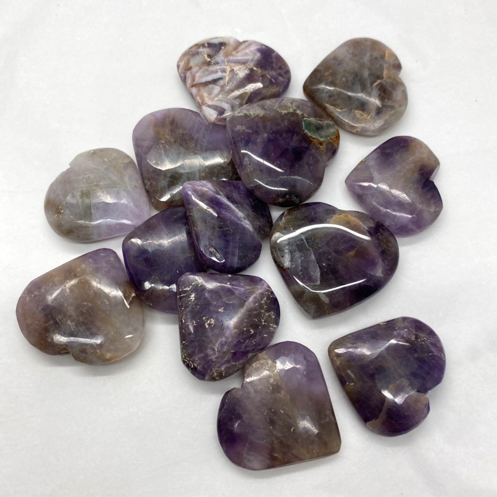 VIE – Großhandel Spiritueller Stein/Kristall – Kleines Kristallherz, 3 cm2