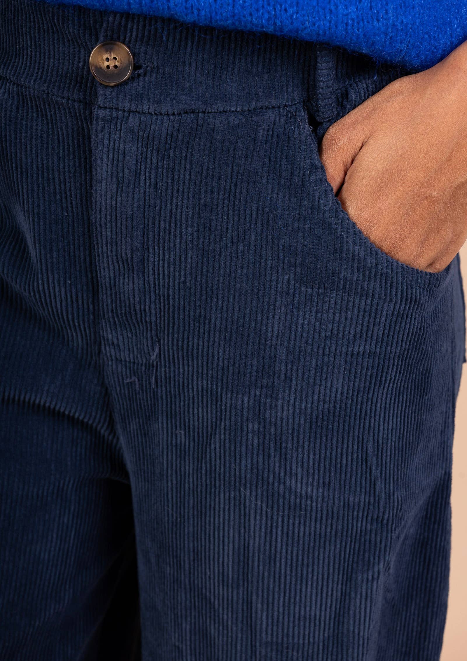 LINEN & COTTON HOUSE - Wholesale Pants - Women's - 77503 VELVET TROUSERS WITH POCKETS, IN COTTON6