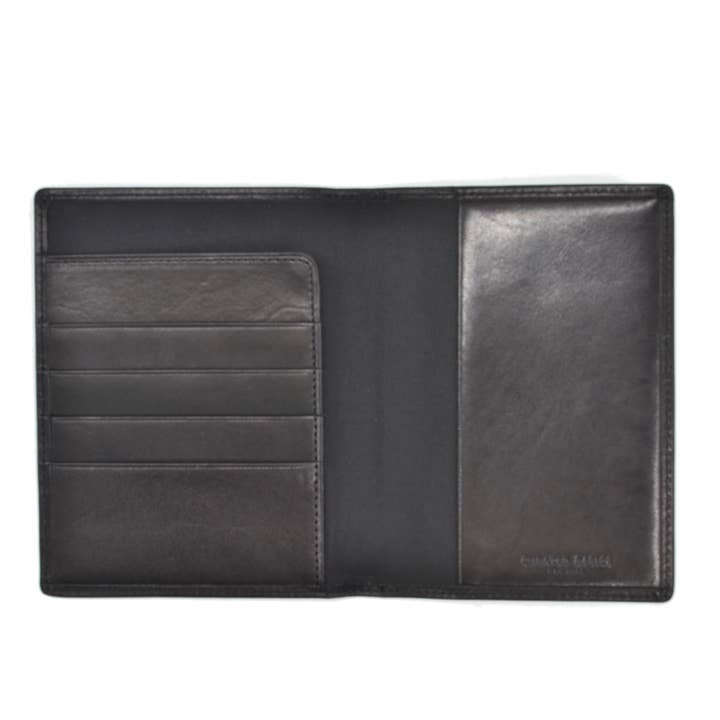 Curated Basics - Wholesale Passport Case - Unisex - Passport Case1