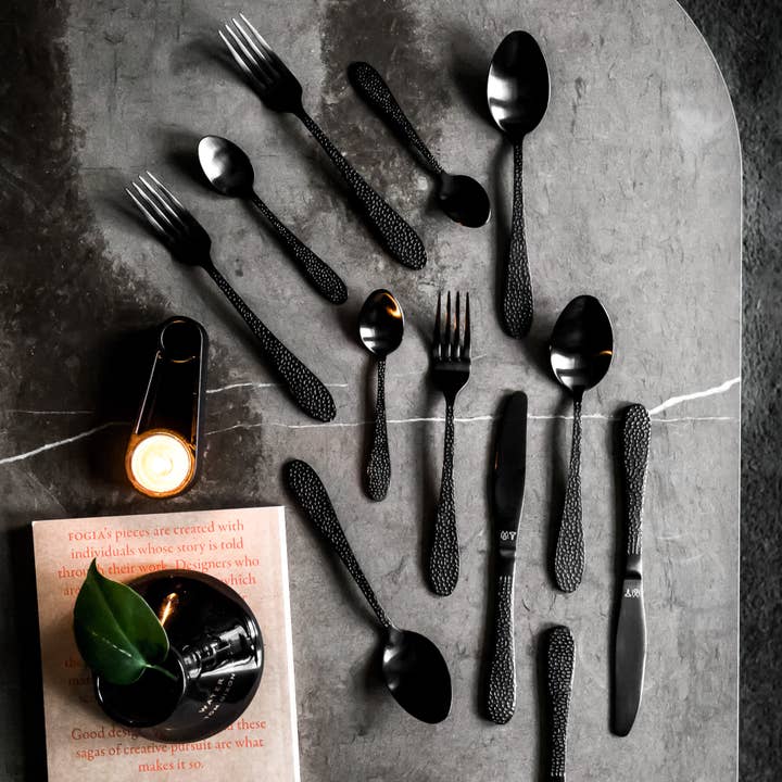 Vargen & Thor - Wholesale Assorted Cutlery Set - ONYX - Cutlery set, 16 pieces, Black
5
