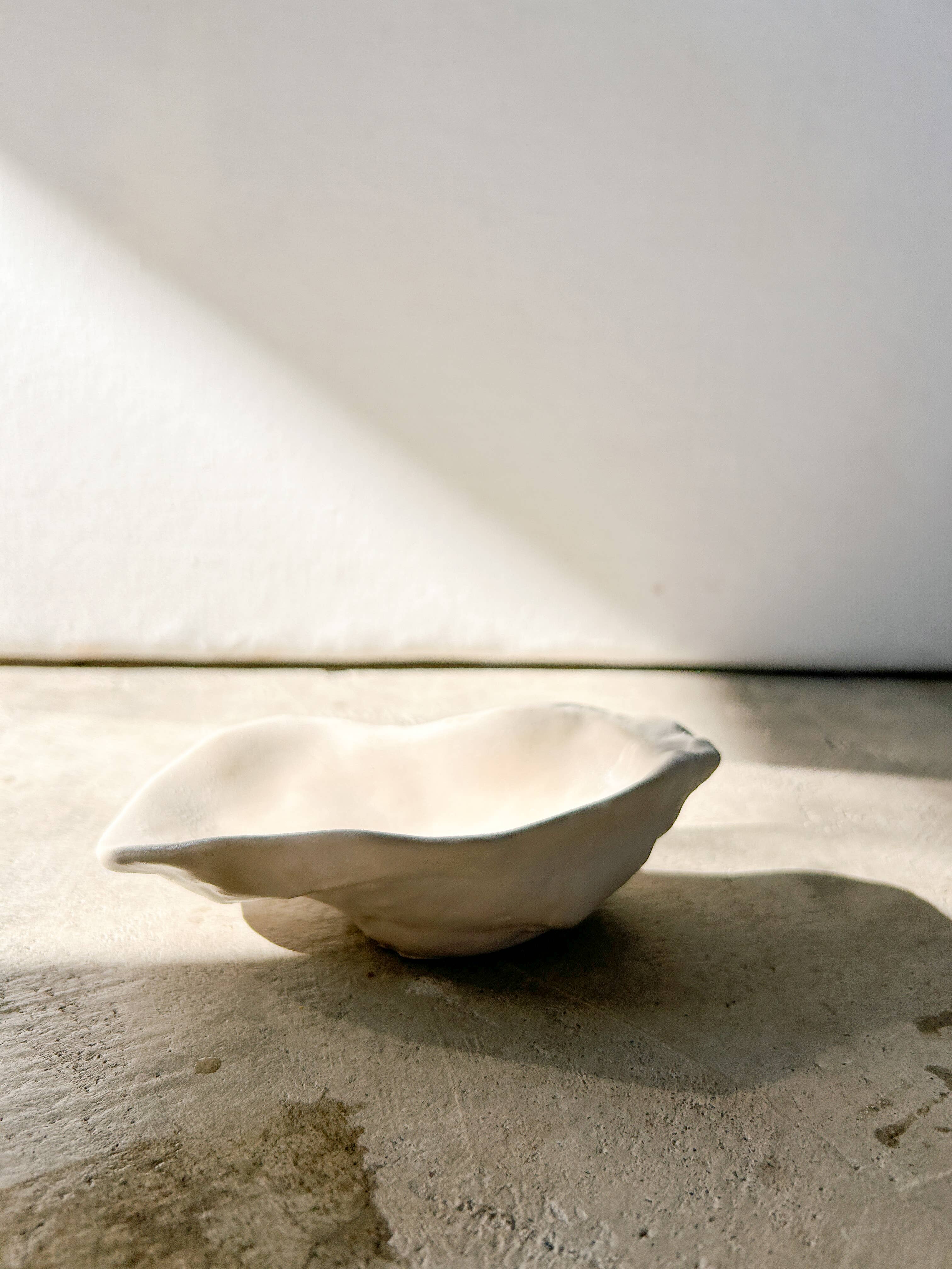 fig + stone - Wholesale Jewelry Dish - Oyster Trinket Dish1