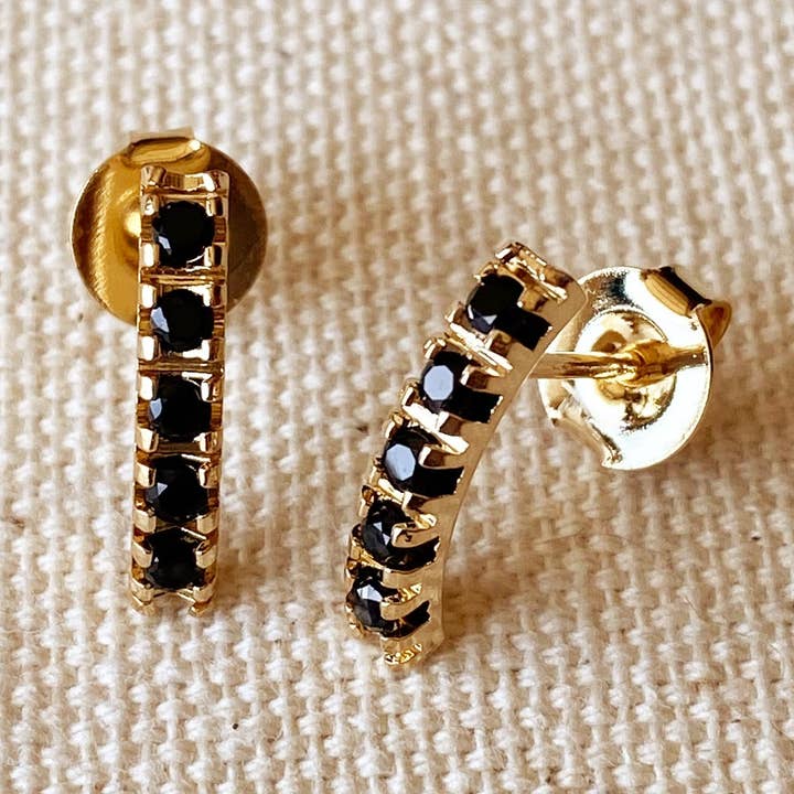 18 Karat Gold gefüllte Ohrstecker mit gebogenem Balken und schwarzem Kristall für den Großhandel von GoldFi