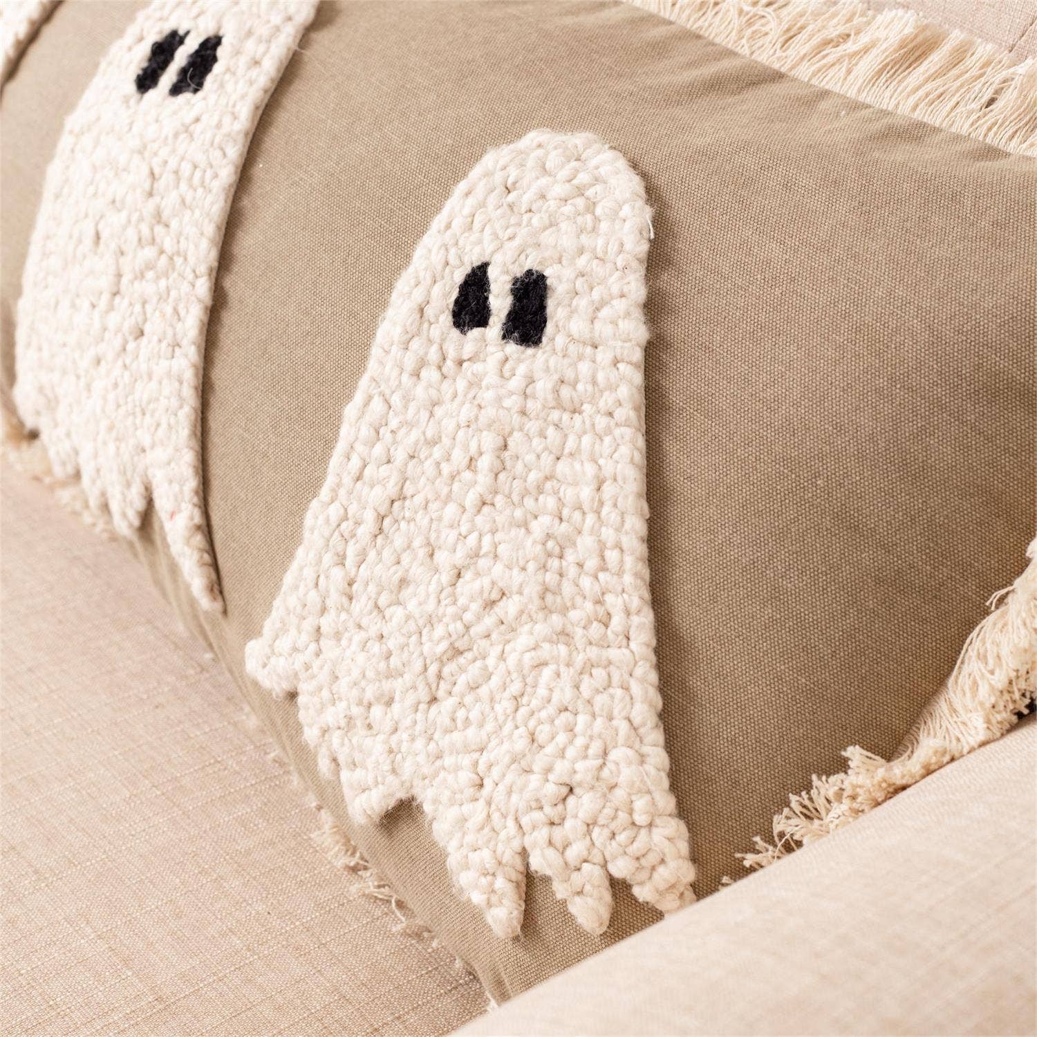 Audrey's Home & Gift - Wholesale Lumbar Pillow - Lumbar Pillow - Hooked Ghosts (Pk/02)1