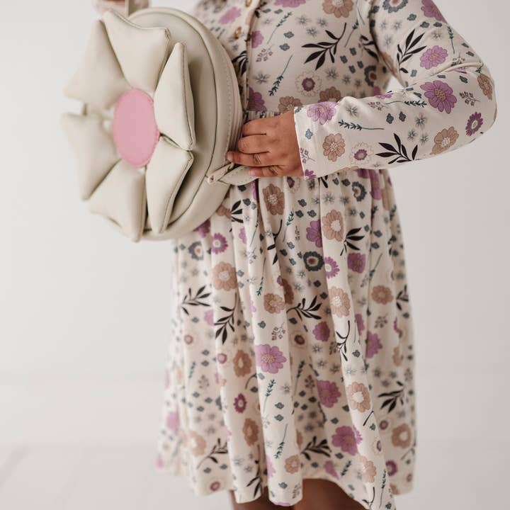 Cream Flower Purse Fall Winter 2025 for wholesale on Faire4