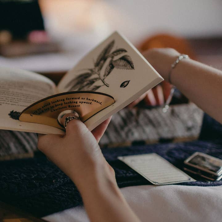 Suzanne Oddy Design Limited - Wholesale Bookmark - Book Page Spreader5