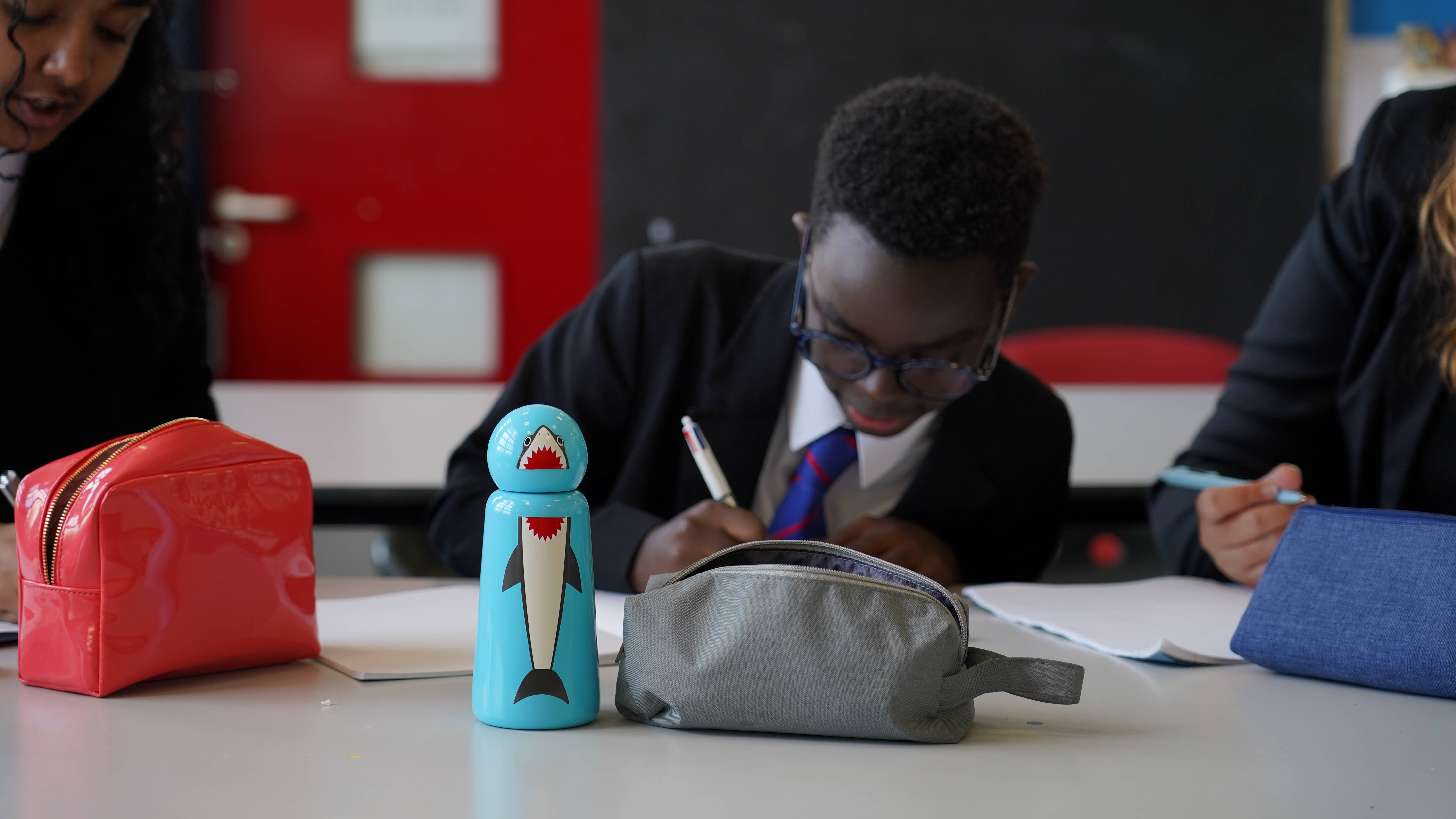 Lund Design House - Vendita all'ingrosso Borracce - Borracce Mini Skittle con Animali e Volti2