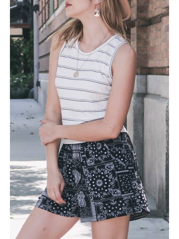 AND THE WHY - Wholesale Shorts - Women's - ATW12947 - Print Shorts With Pocket