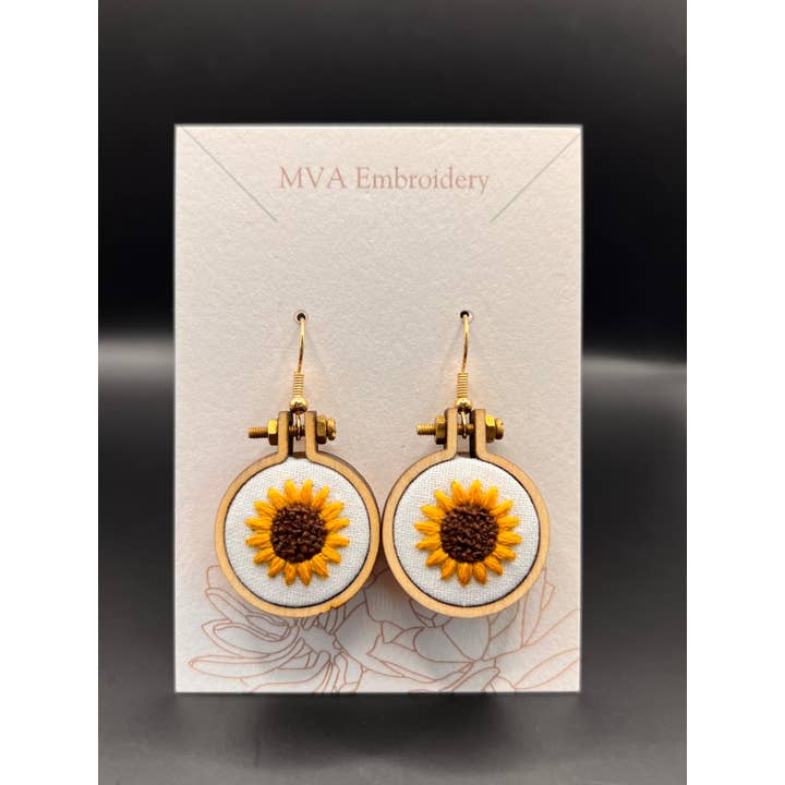MVA Embroidery - Venta al por mayor Pendientes colgantes - Pendientes de girasol bordados a mano