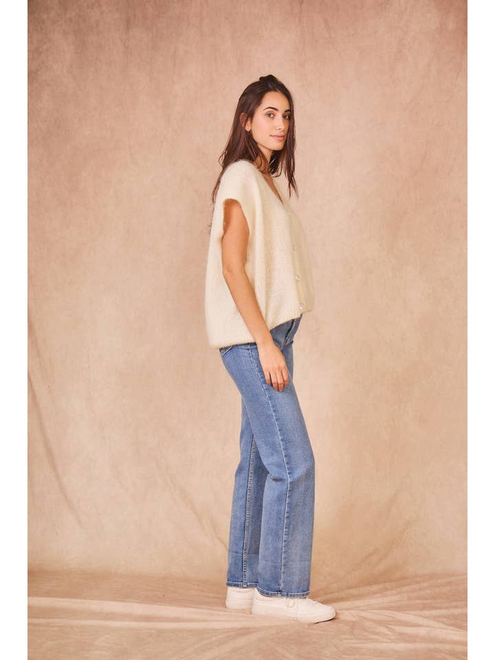 Calie Paris - Wholesale Knit Sweater - Women's - Kid Mohair Sleeveless Cardigan7