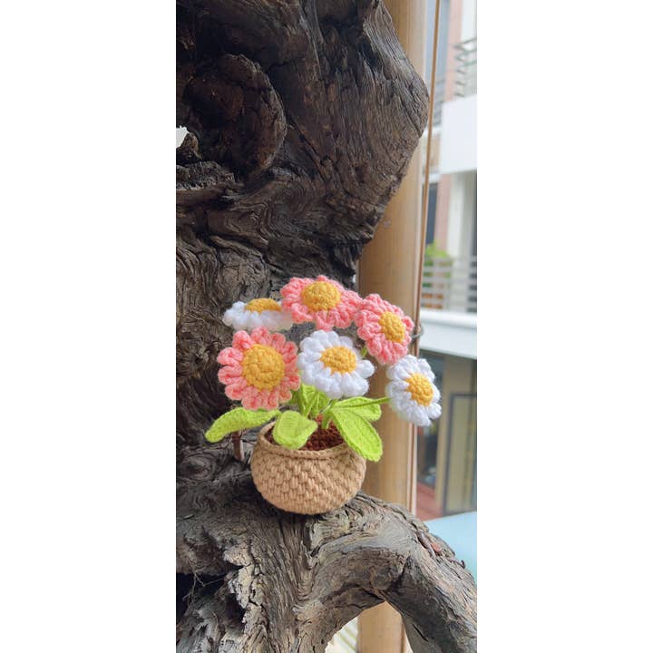 Joli bouquet de marguerites au crochet dans un pot, cadeau fait main pour filles pour la vente par Anh2 LTD