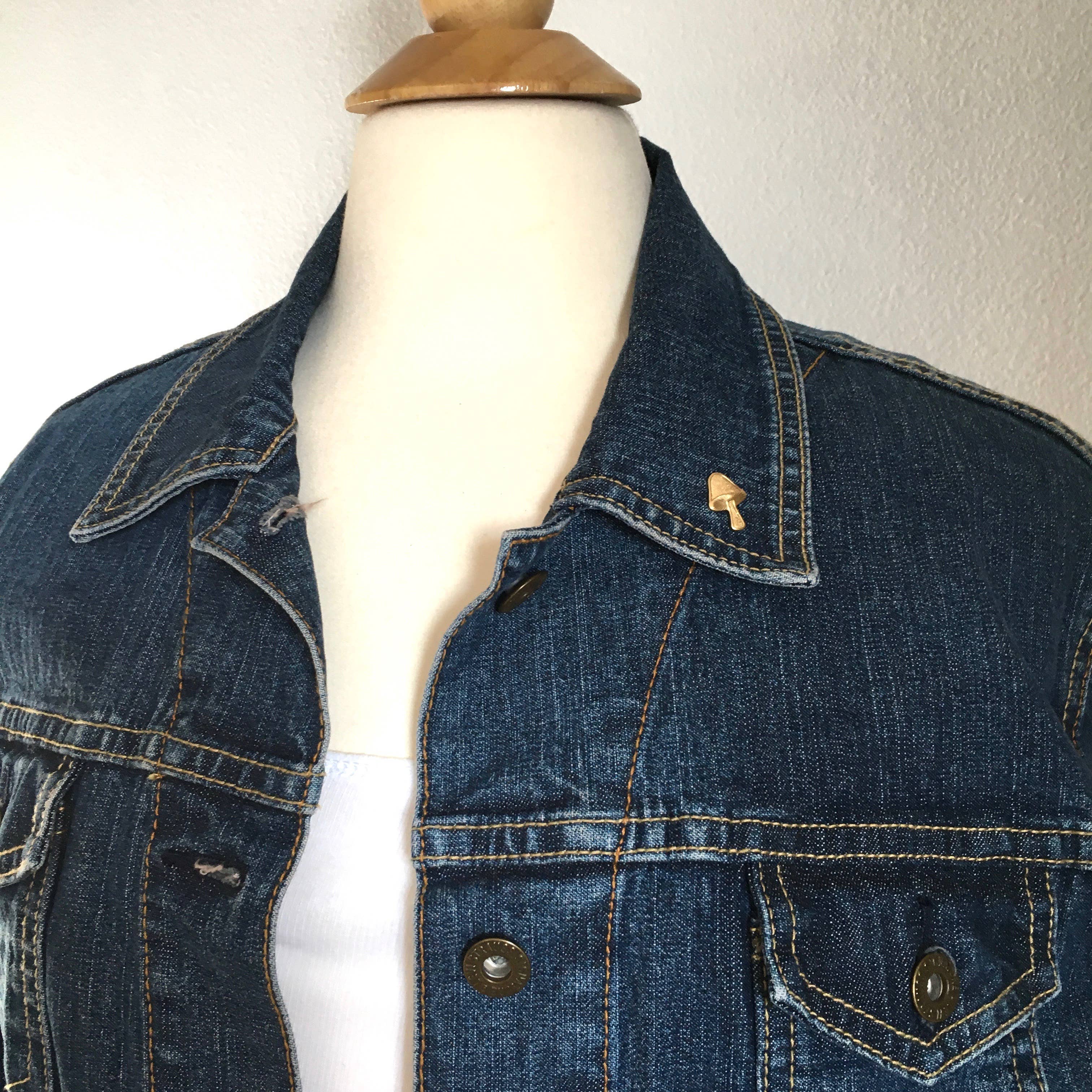 Red Truck Designs - Wholesale Brooch - Mushroom Brooch Tiny Toadstool Tie Tack Fungi Lapel Pin1