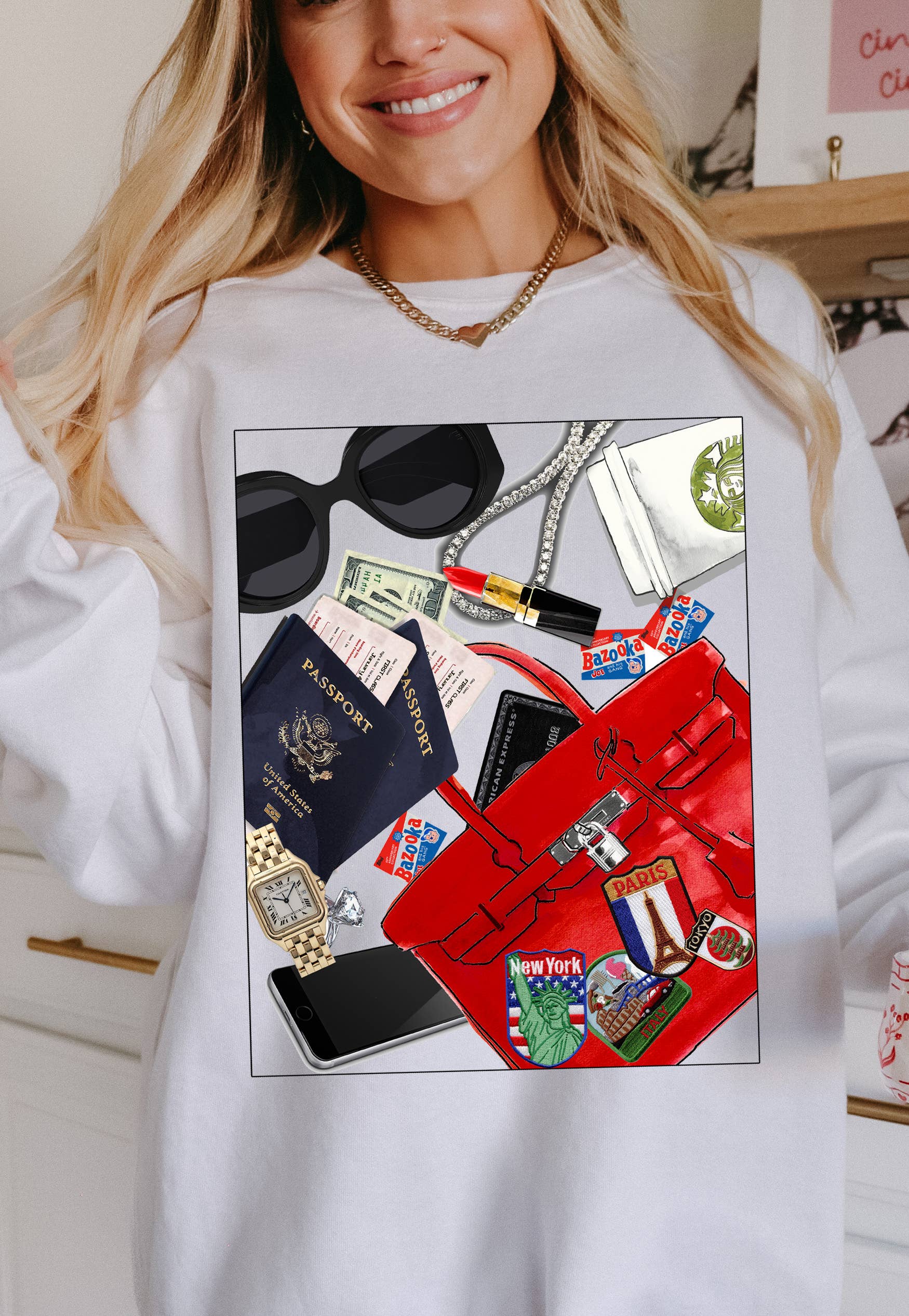 By Jodi LLC – Großhandel T-Shirt (Grafikdruck) – Damen – Reise-Diva Grafik T-Shirt, Tanktop, Sweatshirt, Langarmshirt1