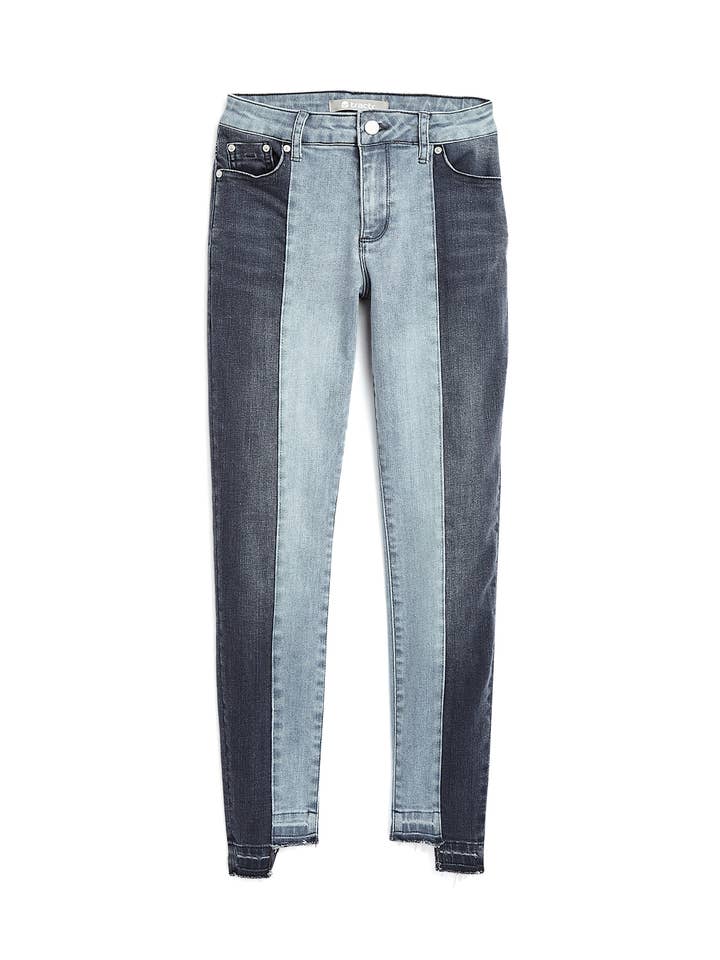 FLICKOR-2 TON MAGER W/SLÄPPT STRIDEN HEM/2C004-5-G2JF för wholesale av Tractr Jeans