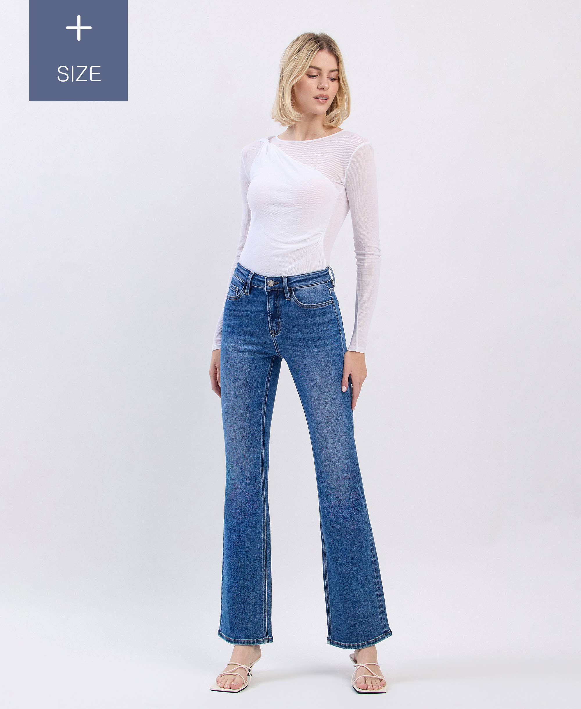 RADIANTE JEANS A ZAMPA A VITA ALTA CON CONTROLLO DELLA PANCIA TAGLIA FORTE LV1545-P in vendita all'ingrosso su Faire9