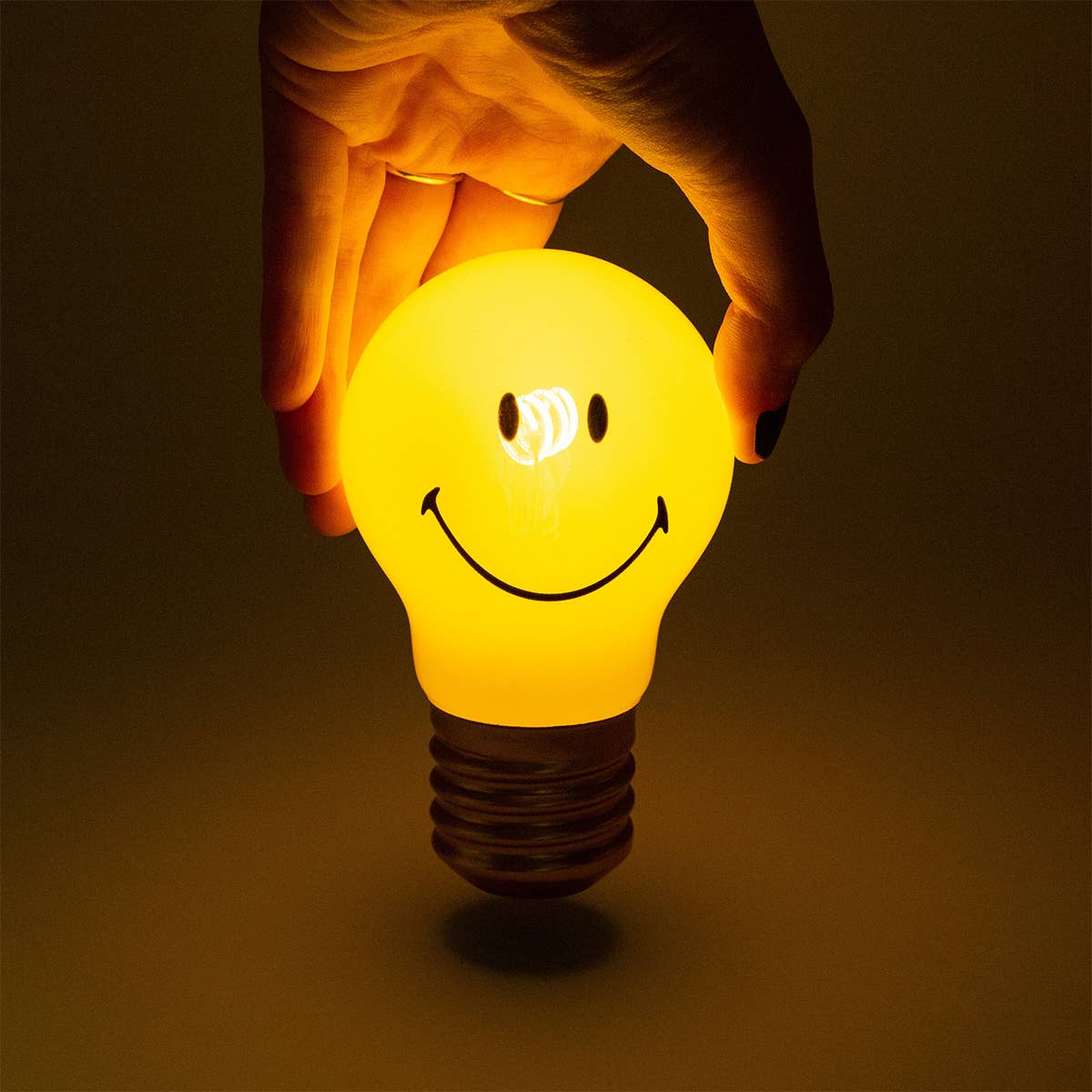 Until Pty Ltd - Wholesale Accent/desk lamp - Suck UK Cordless Lightbulb Smiley LED Light4