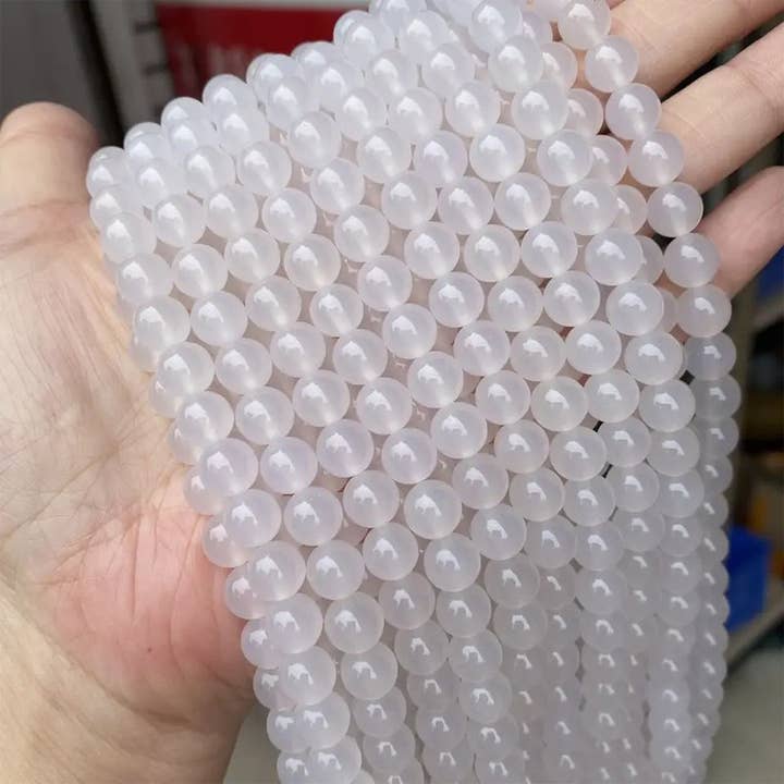 EXTRA White Agate Beads for wholesale by Artisans de Madagascar