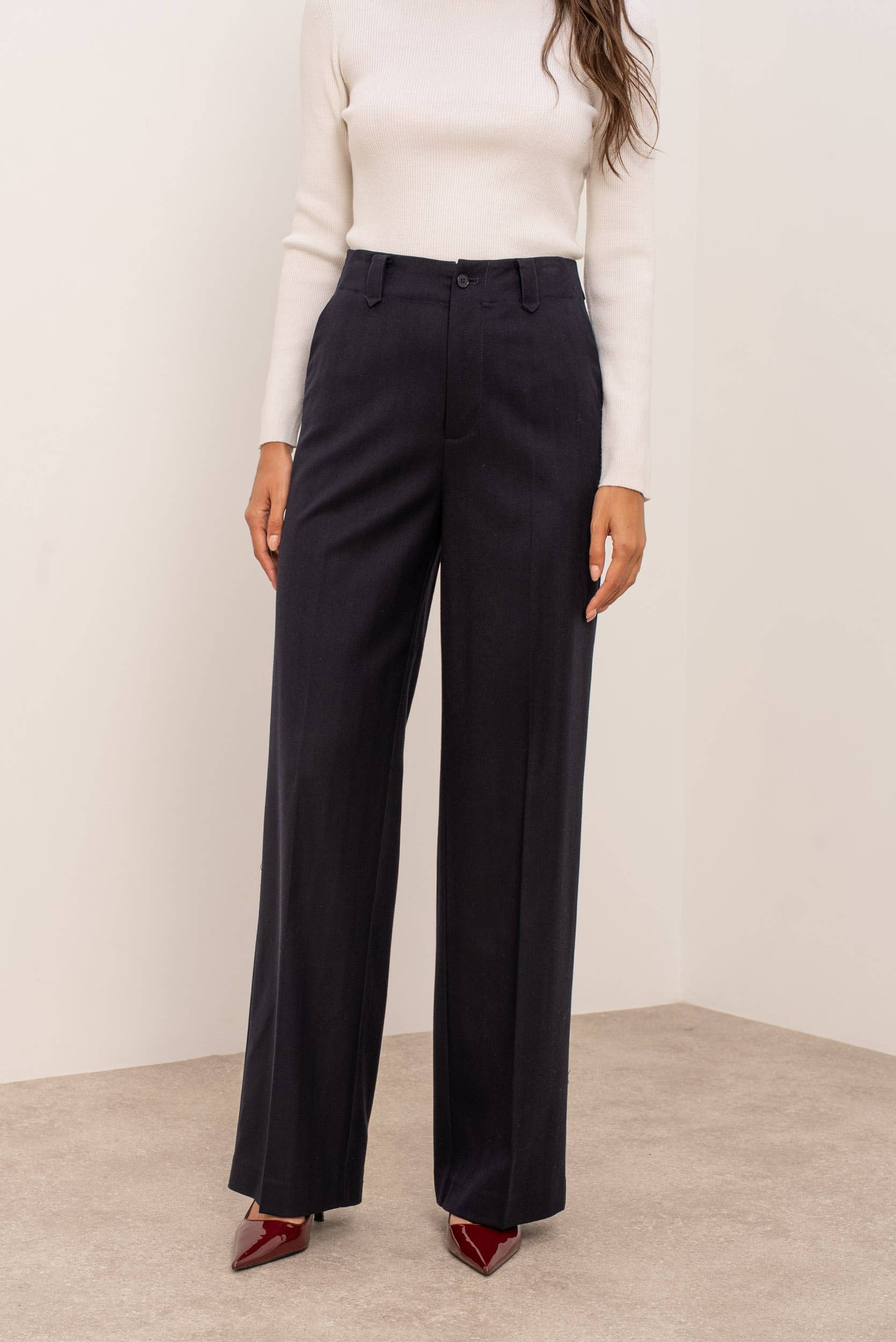 Attentif Paris - Wholesale Suit Pants - Women's - Straight-cut tailored trousers1