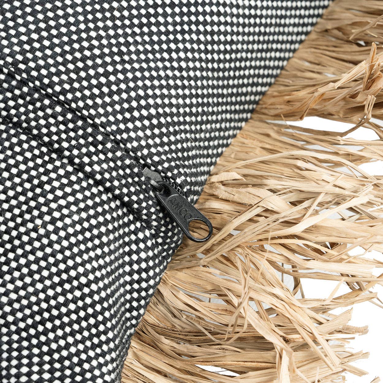 Bazar Bizar Living - Vendita all'ingrosso Fodera cuscino decorativo - Copricuscino The Cotton Bonita - Nero Naturale - 40x40 cm5