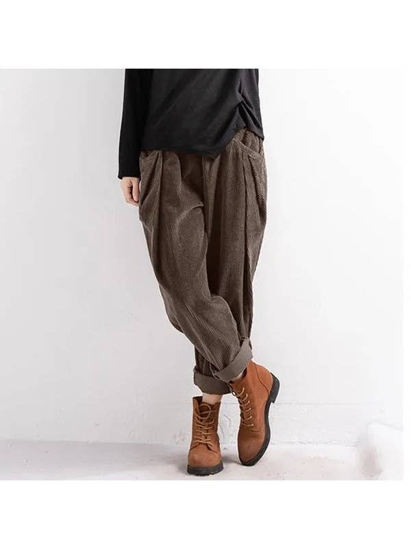 Cord-Haremhose in lässigem Stil und andere Ergebnisse für hosen im Großhandel. Kostenlose Rücksendungen und 60-Tage-Zahlungsziel auf Faire im Trend auf Faire.