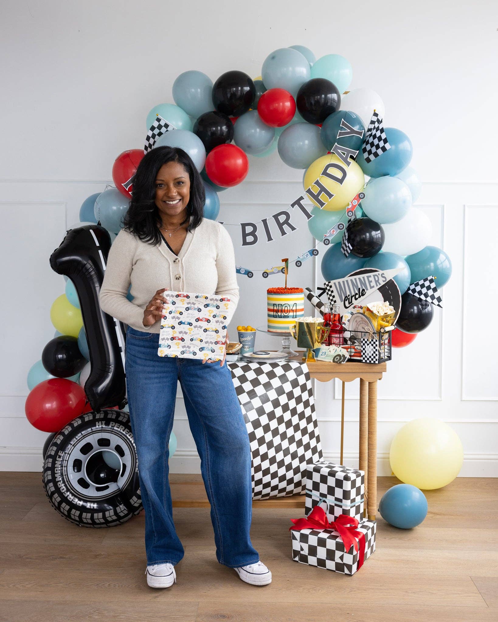 My Mind’s Eye – wholesale Disposable plate – MIL1041 - Miles per Hour - Race Pattern Plate2