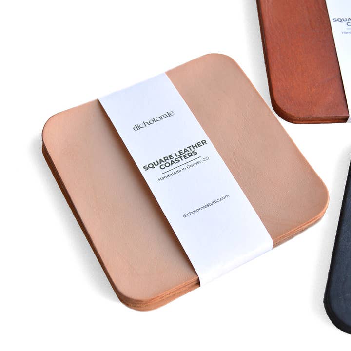 Dichotomie Studio – wholesale Underlägg – Fyrkantigt läderunderläggset: Handfärgat2