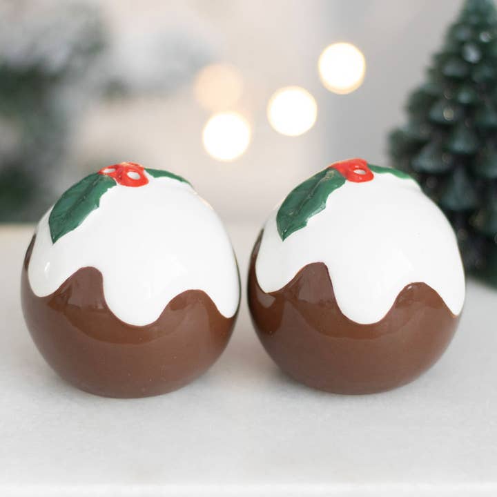 Something Different Wholesale - Wholesale Salt & Pepper Shaker Set - Christmas Pudding Salt and Pepper Shakers