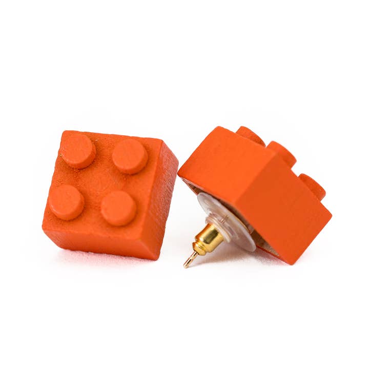 Timber Brands - Venta al por mayor Pendientes de botón/aretes de poste - PENDIENTES DE TUERCA DE MADERA CON FORMA DE LADRILLO, 2 UNIDADES, COLOR NARANJA1