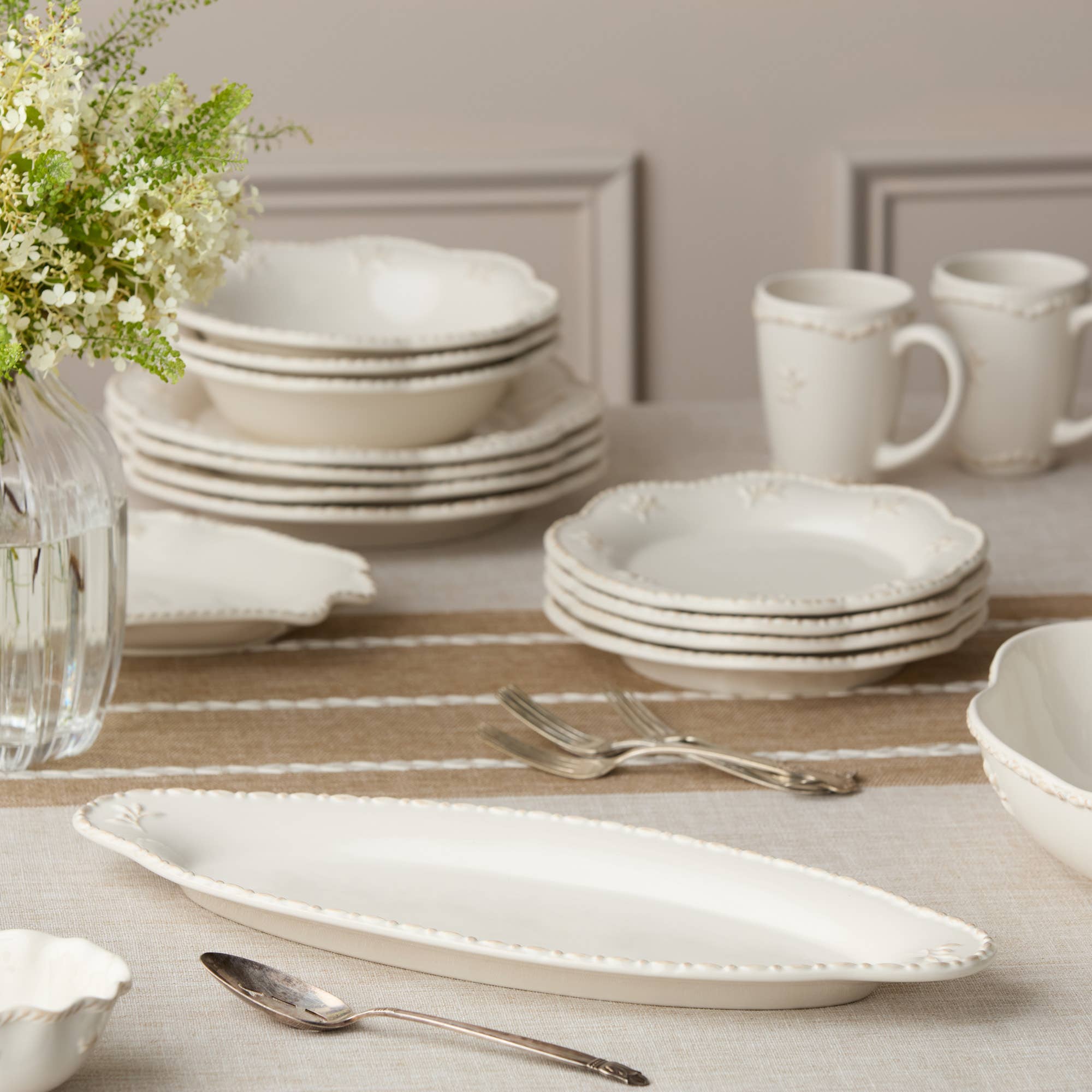 Certified International - Wholesale Platter - Heritage Oval Fish Platter 18" – Elegant Seafood Display3