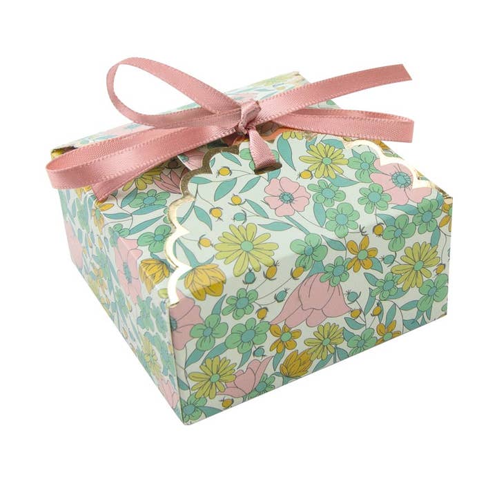 KLEINE SHABBY-WELLENKANTENBOXEN X 8 für den Großhandel von Tim&Puce Factory